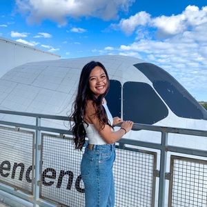 Meet your Posher, Tu uyen